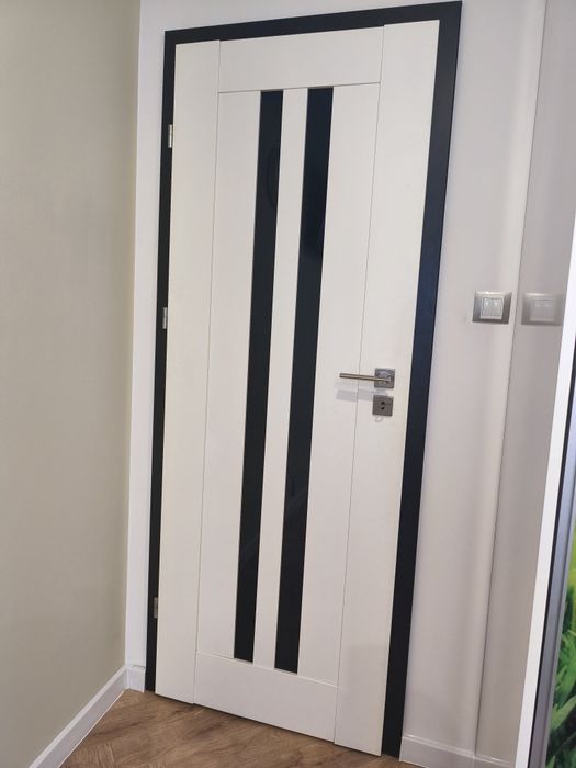 Drzwi wewnętrzne Voster+ klamki Inox