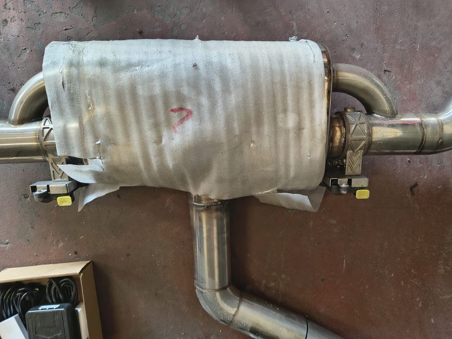Linha direta toda em inox de 76 com panela com valvula eletrica  para golf 7 gti S3 8V e golf 7R