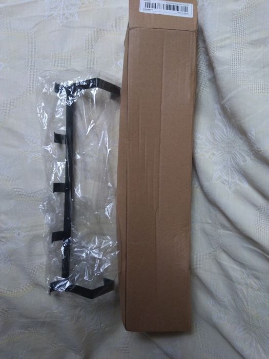 Bengaleiro de porta, novo.