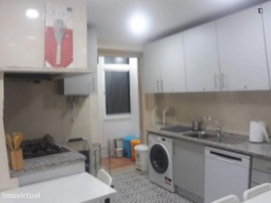 Quarto - localizado em Lisbon
