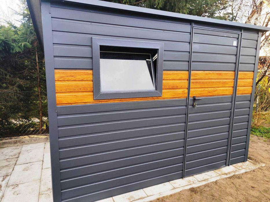 Domek z Blachy w kolorze Antracyt + Drewnopodobny z OKNEM