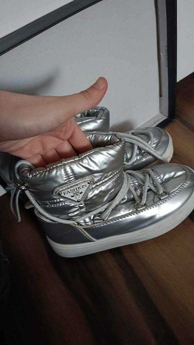 Buty zimowe dla dziewczynki