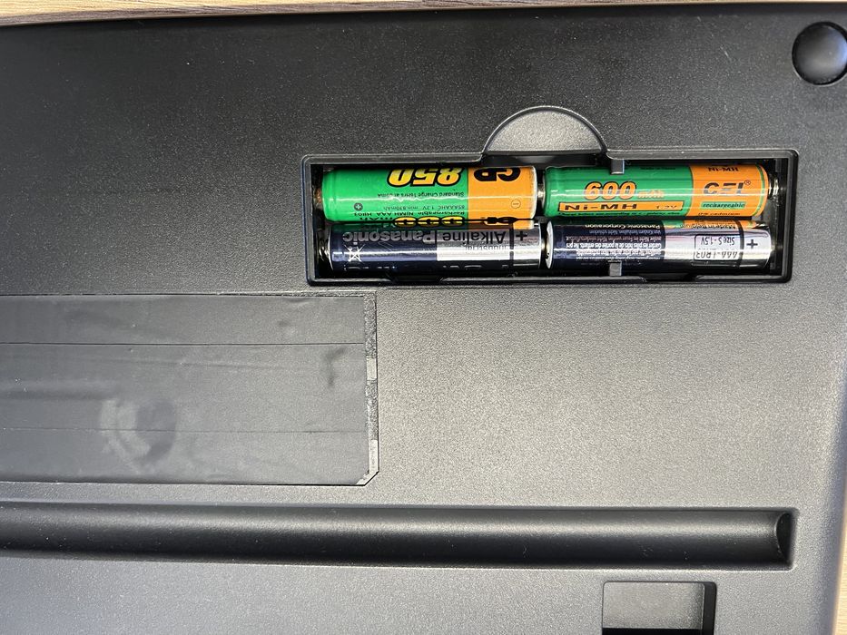 Teclado sem fios com touchpad64740939147650123