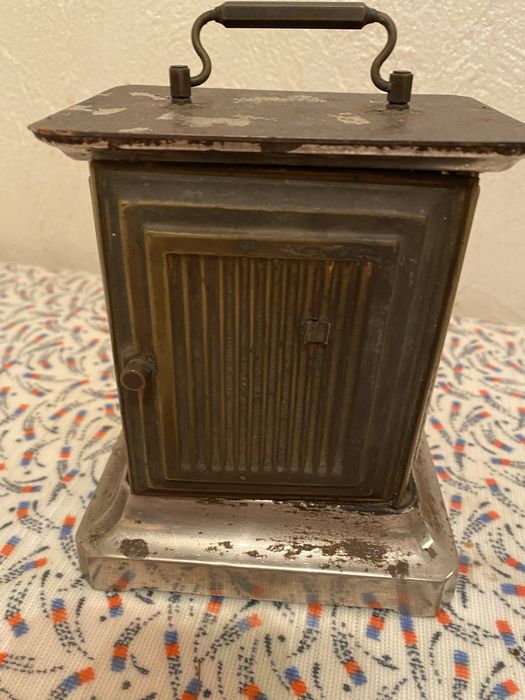 Stary zegar ( kareciak)