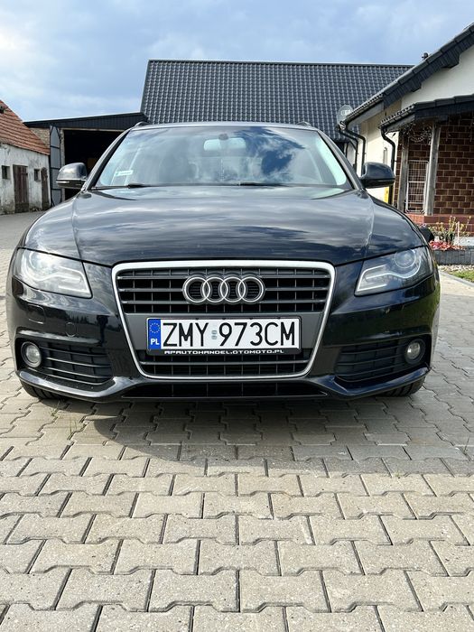 Audi A4 B8  Avant