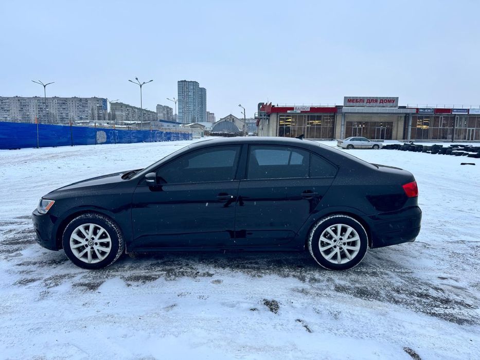 Продам автомобіль Volkswagen Jetta