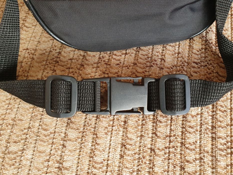 Бананка(сумка на пояс,поясная сумка)натуральная кожа 3 отдела Германия