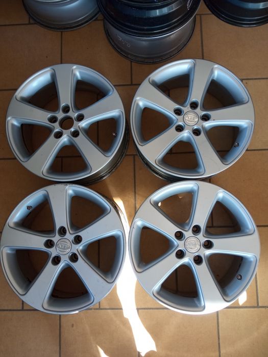 Felgi aluminiowe 17" 5x114.3 ET35 7.5J