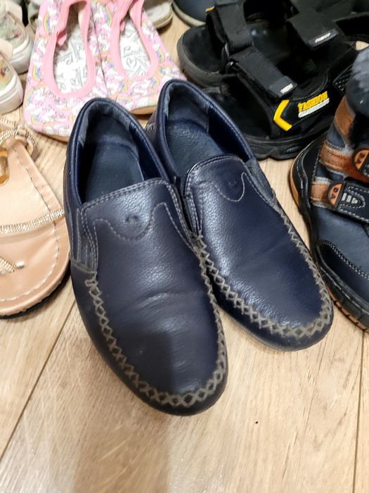 Взуття дитяче для дівчинки для хлопчика