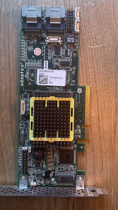 Adaptec ASR-5805 RAID  SAS SATA 512MB PCIe