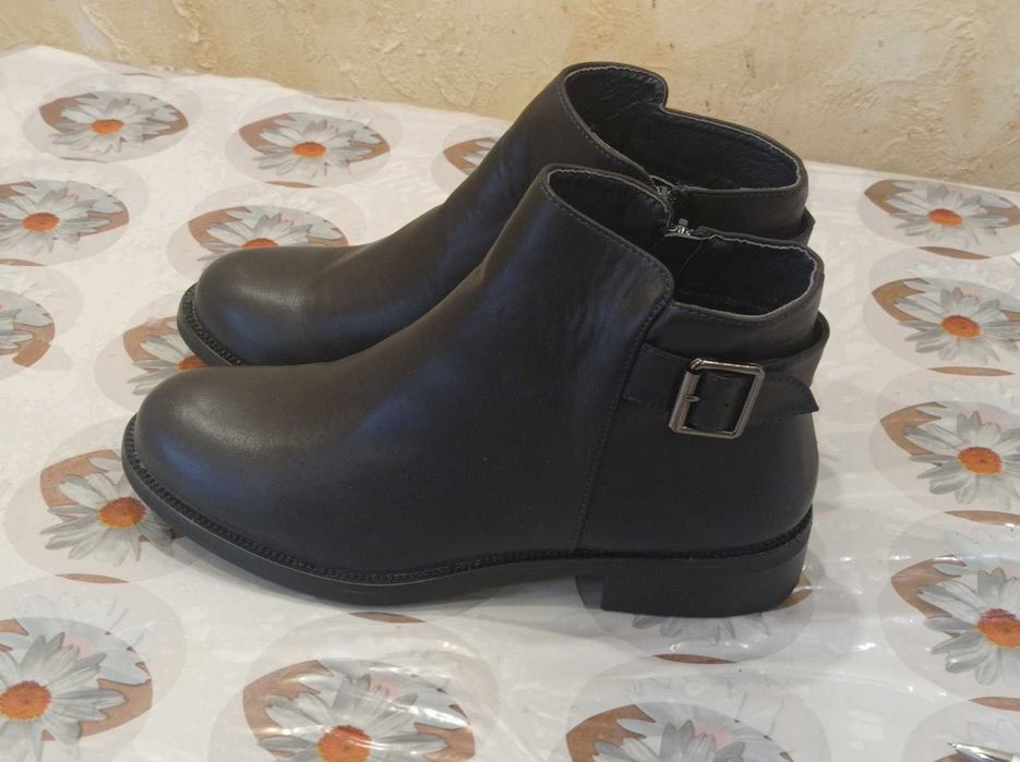 Женские полусапожки осень (размер 41-42, стелька - 26 см) широкая нога