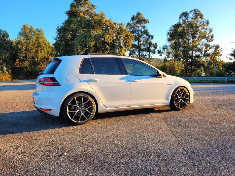 Golf 7 GTI - Teto Panorâmico - BBS - Excelente estado