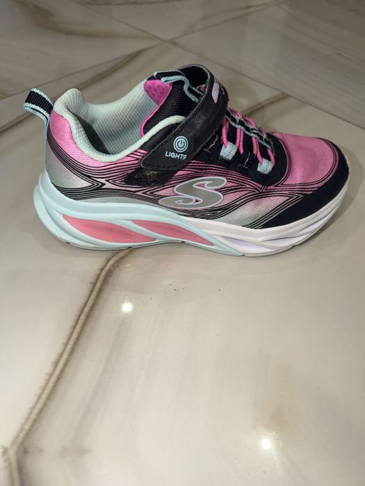 Кросівки Skechers S-Lights з підсвіткою, розмір 31 (устілка 19.5 см)