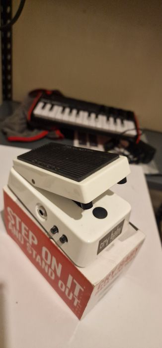 Cry baby mini wah bass