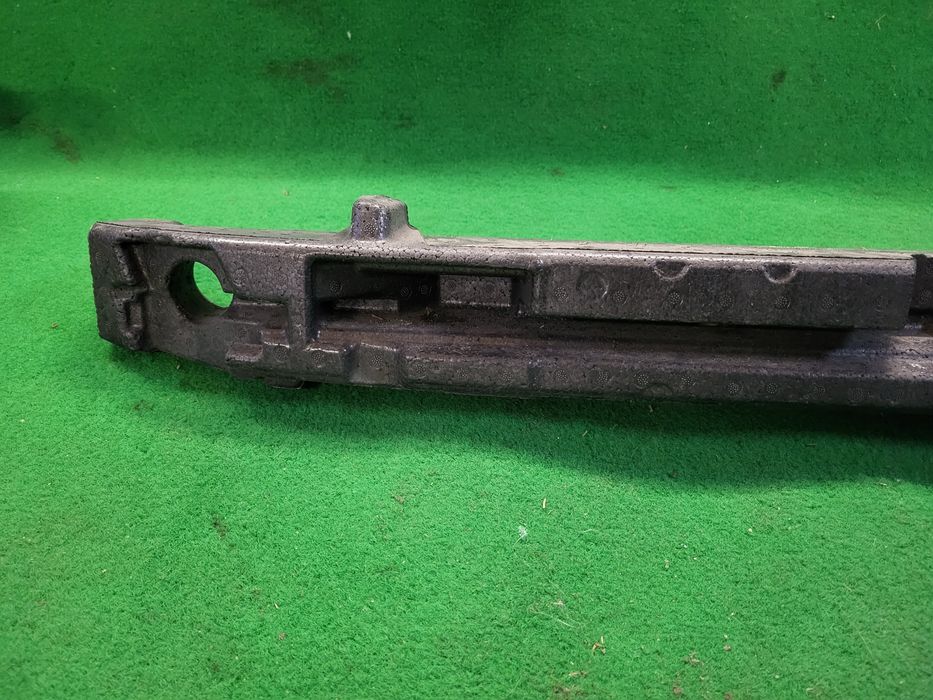 VW Golf VII 7 absorber zderzaka przód