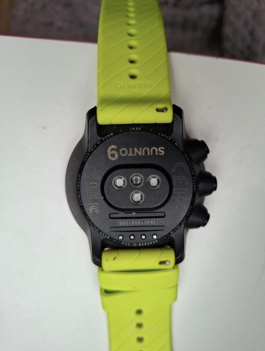 Zegarek suunto zielony