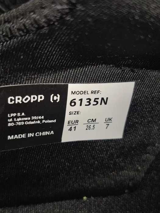 Sprzedam buty sportowe CROPP