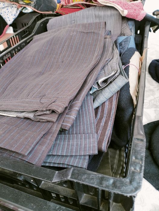 Venda de trajes regionais, hoje dia 16, em Caminha