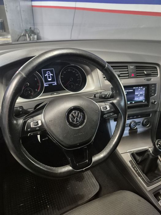 Carros Volkswagen Golf 1.2