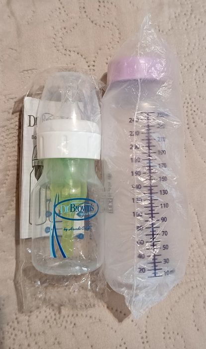 Пляшки для годування