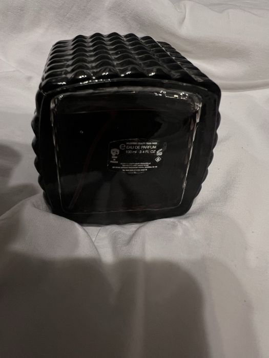 Valentino Donna Born In Roma Intense - 100мл Нові