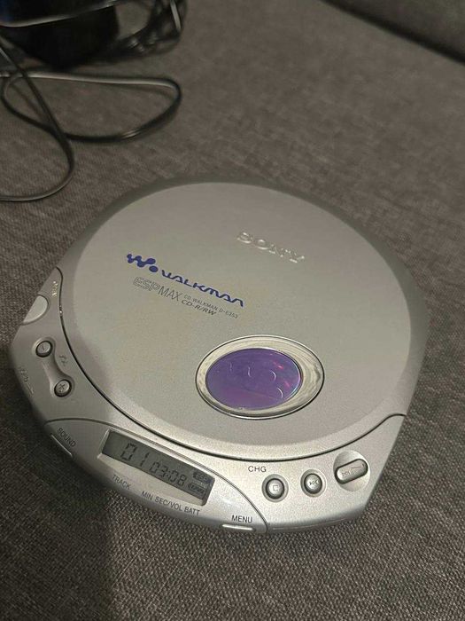Sony Walkman D-E353 СD-плеер (винтаж)