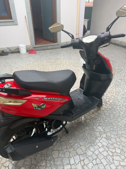 Scooter (Motociclo) Kenos WY5OQT-111