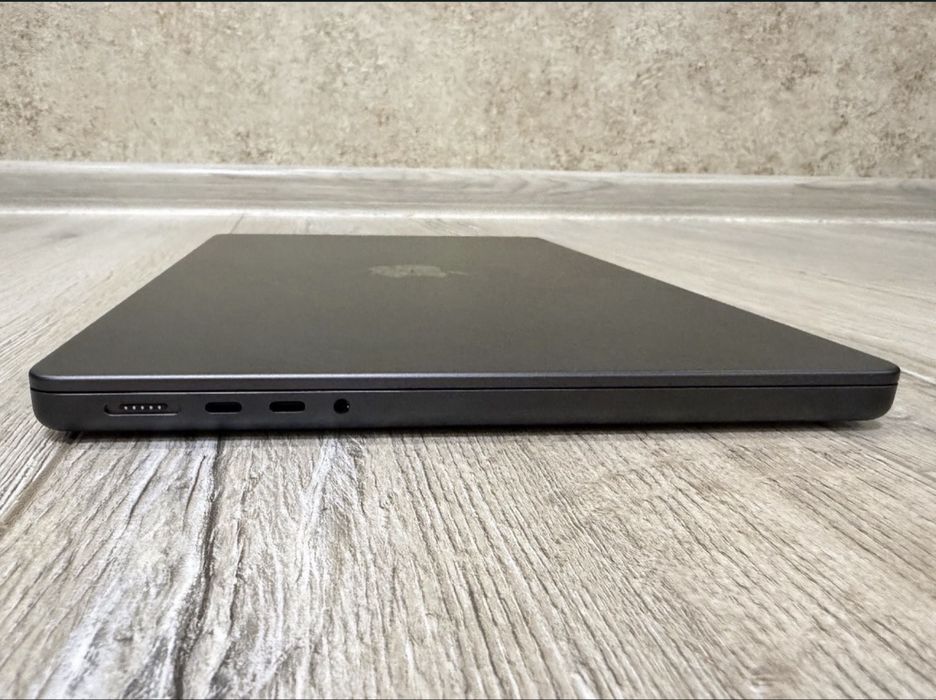Apple MacBook Pro 14" M3 Pro 2023 18/512GB Space Black