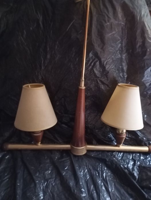 Candeeiro usado em bom estado