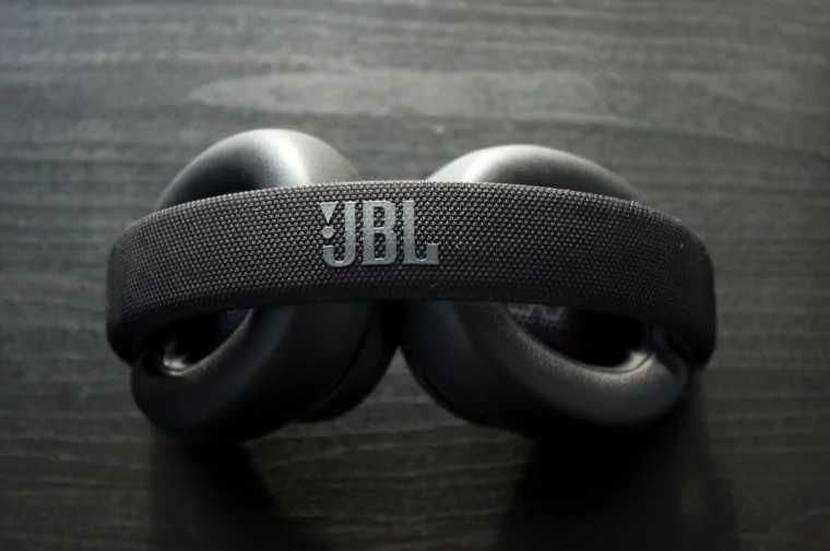 JBL E65 BTNC 24h
