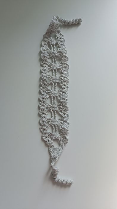 Opaska na włosy na szydełku