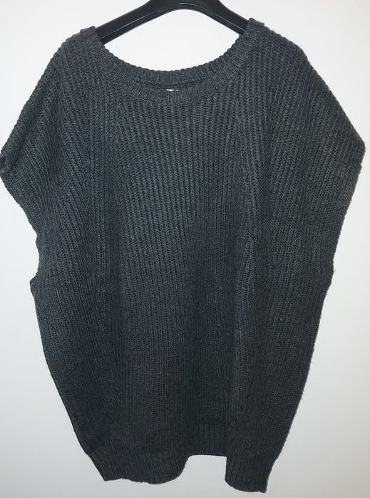 1 poncho Zara e 1 Pull&Bear- e Camisolas Sfera - tamanho L NOVOS
