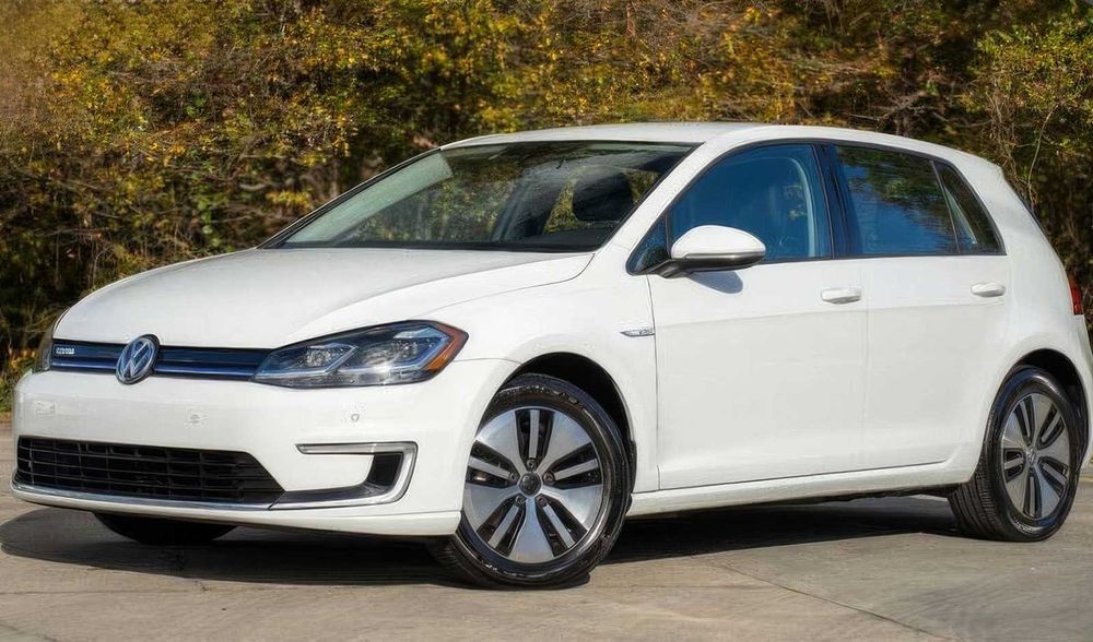 Ми підберемо авто саме для тебе! Вкажи свої критерії, і ми знайдемо ідеальний варіант серед понад 4000 авто в наявності або замовимо із США з економією до 40%. Пиши нам вже зараз, щоб отримати персональну консультацію!