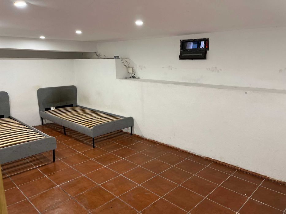 Moradia T4 com garagem e jardim