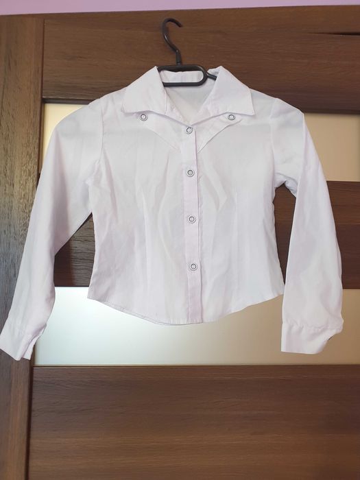 Elegancka bluzka dziewczęca