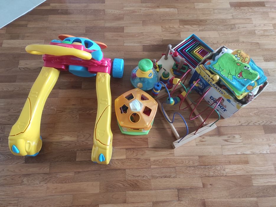Lote brinquedos bebé