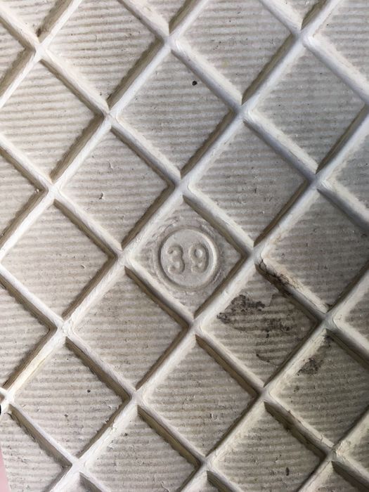 Пляжные тапочки.