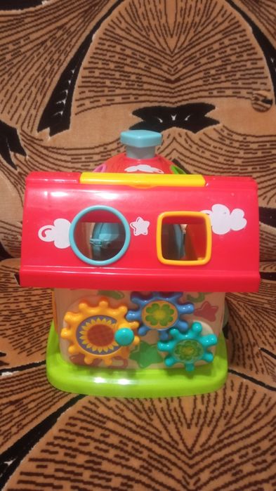 Сортер домик продам