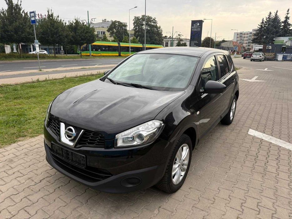 Nissan Qashqai+2 Klimatyzacja 177 tkm Przebiegu 2.0 Benzyna Oryginalny lakier Ładny