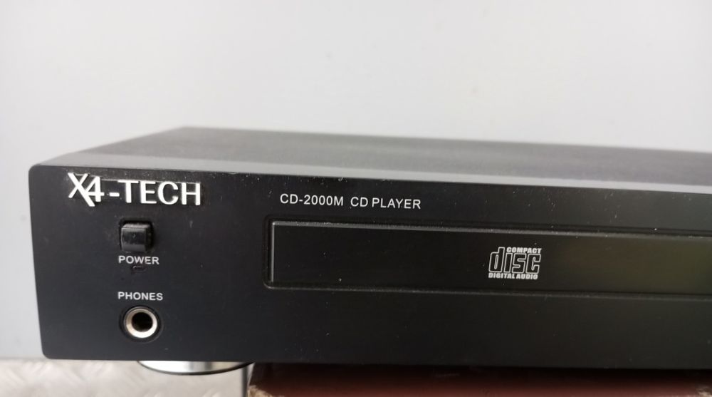 X4 TECH CD 2000M програвач cd проигрыватель плеер Германия