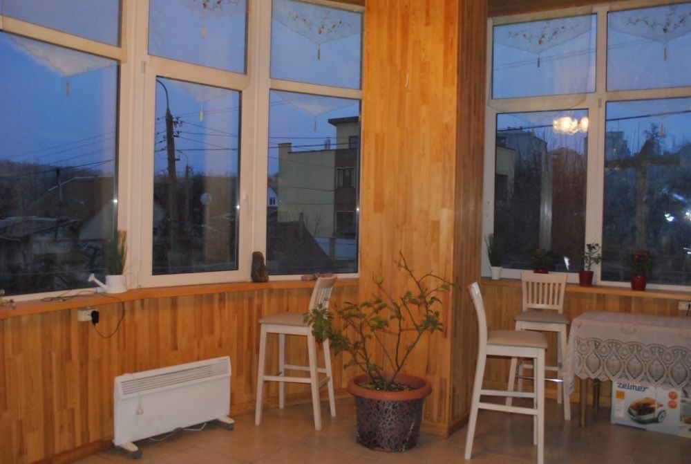 Хостел посуточно и долгосрочно Киев Метро Дорогожичи Сырец Общежитие