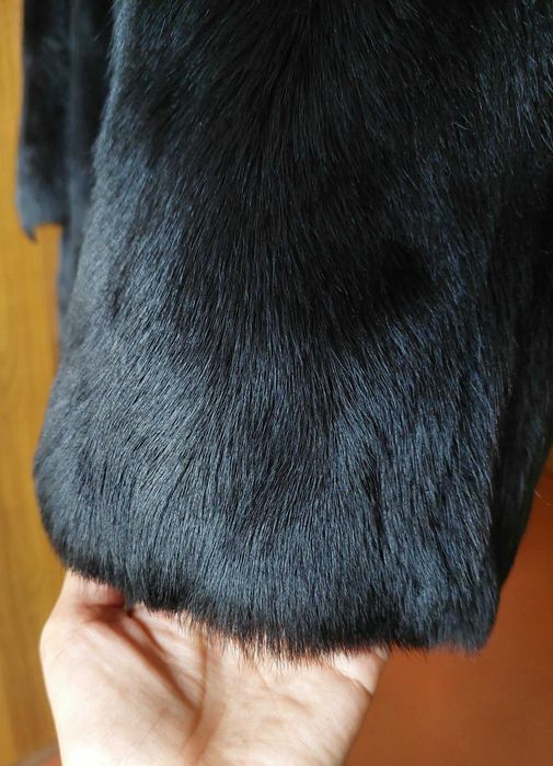 Продам,шуба колонок.