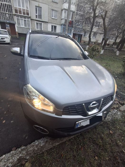 Nisan Qashqai+2 2010 рік