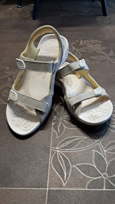 Босоніжки Columbia 38 розмір сандалі