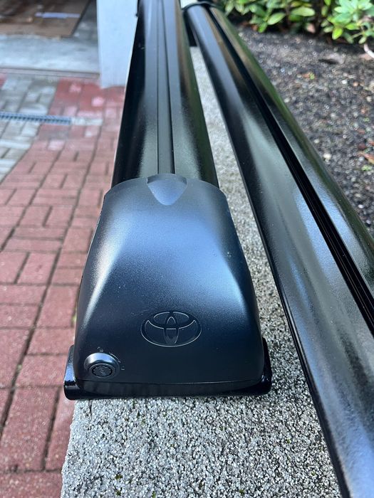 Bagażnik dachowy Toyota highlander belki relingi