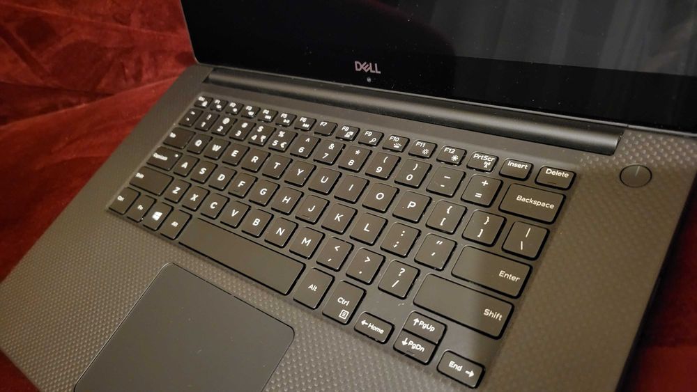 Dell Precision 5530 15.6" i7-8850H 32 GB 512 GB UHD