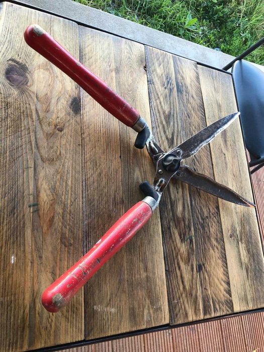 Tesoura Vintage ainda a cortar, bom estado. 45 cms