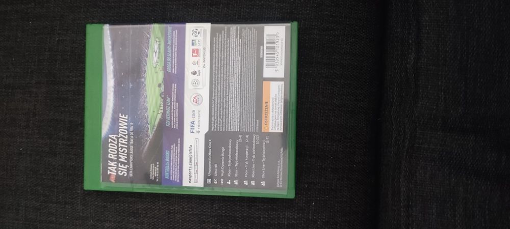 Sprzedam grę FIFA 19