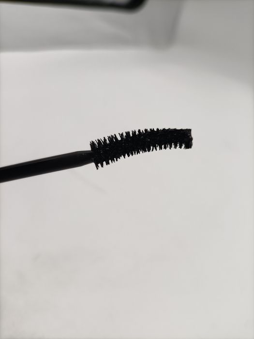 Maskara pogrubiająca i podkreślająca rzęsy LASH PRINCESS