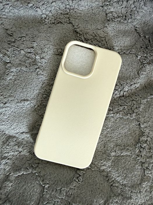 Чохол на 16 про макс